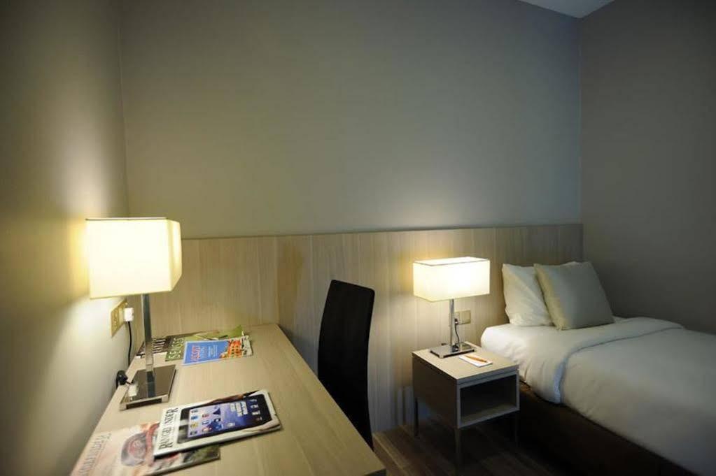 Citadines Uplands Kuching Hotel Exterior photo